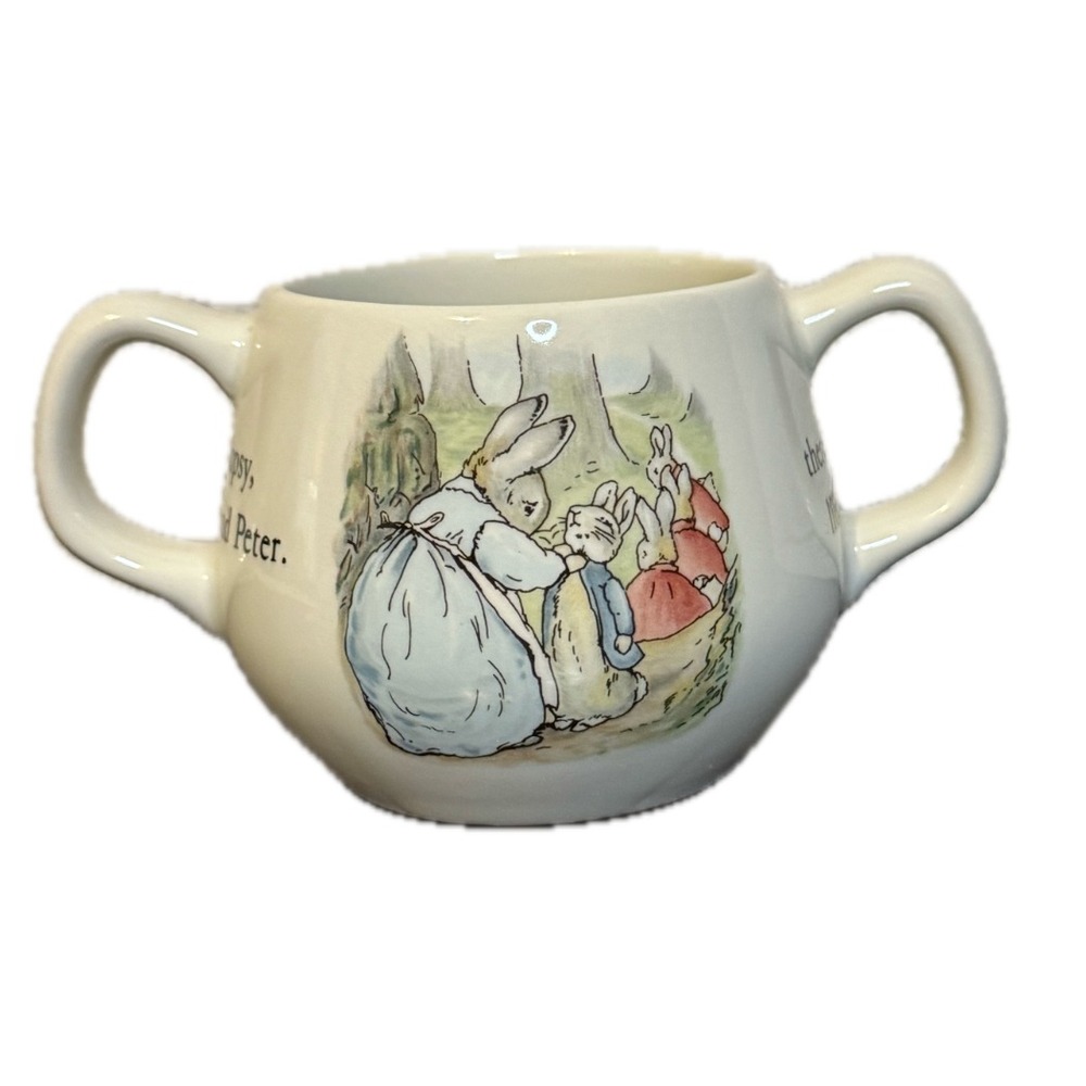 Wedgwood Peter Rabbit Cup 2.75in Two-Handle Beatrix Potter England Box